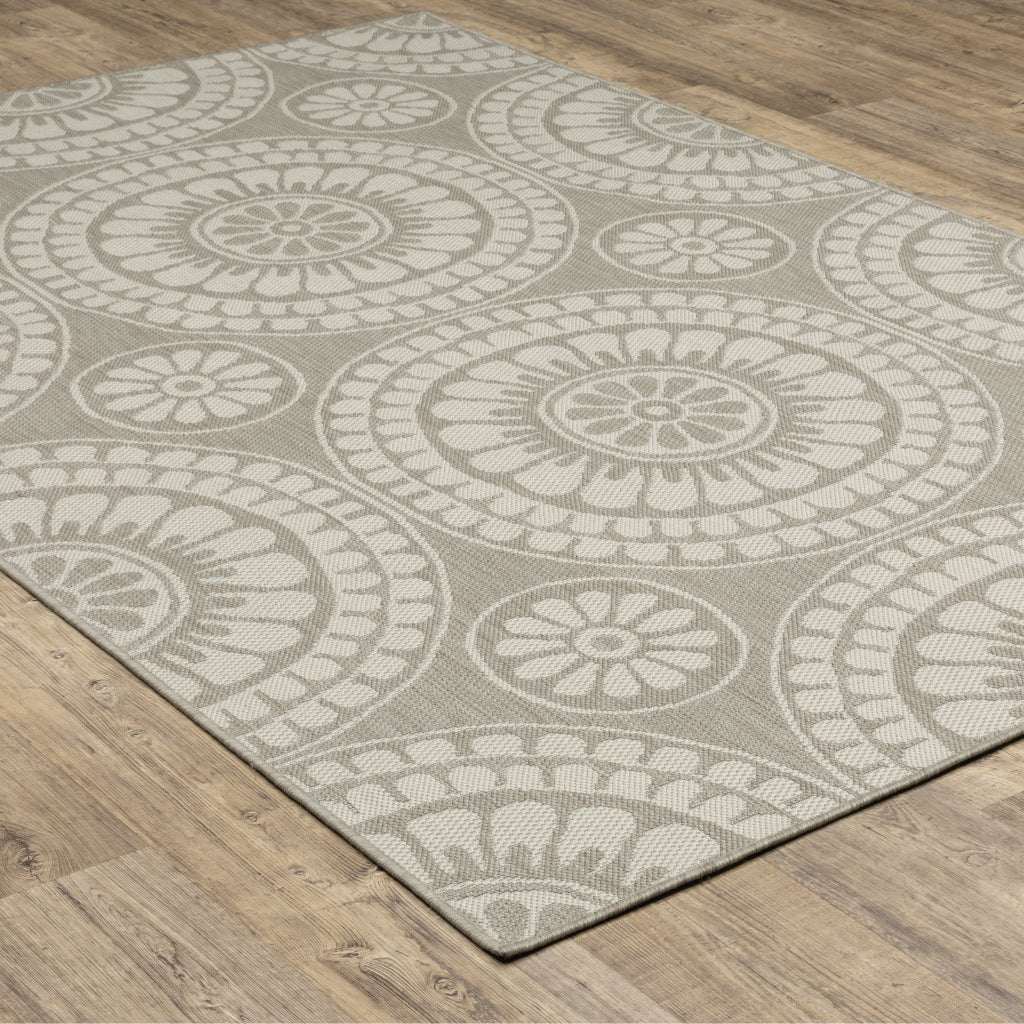 Oriental Weavers Portofino 1832H Grey/Ivory Rectangle Indoor / Outdoor Area Rug - Stain Resistant Machine Made Patio Rug