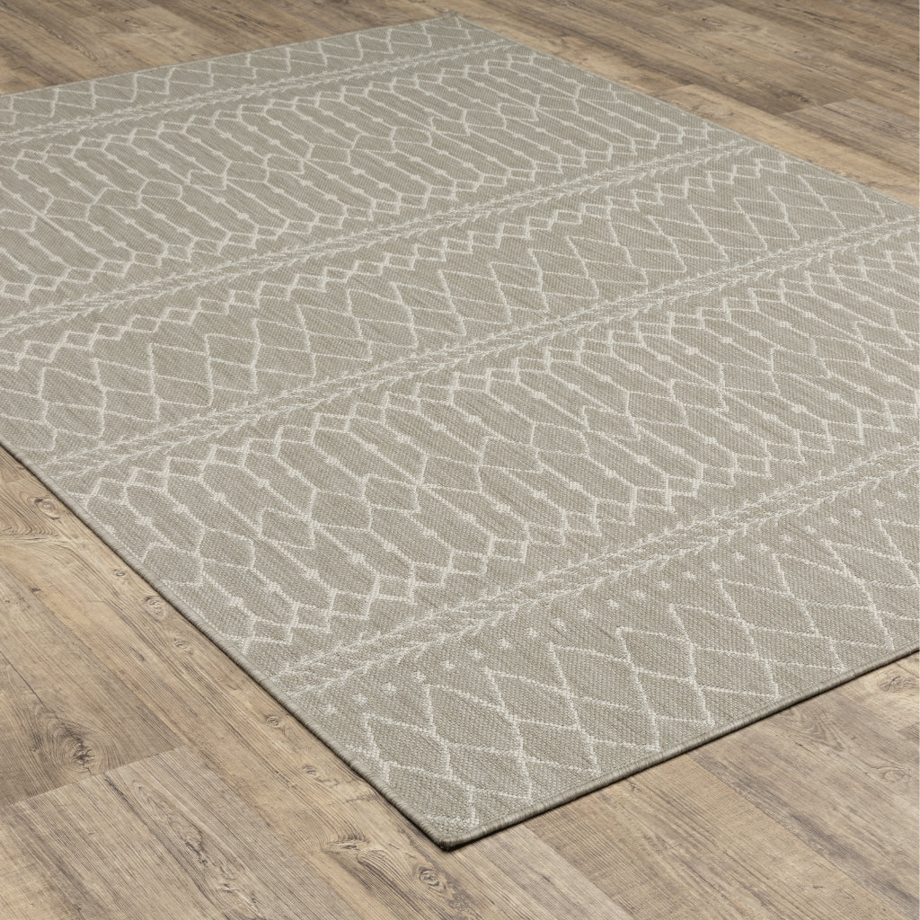 Oriental Weavers Portofino 670H4 Grey/Ivory Rectangle Indoor / Outdoor Area Rug - Stain Resistant Machine Made Patio Rug