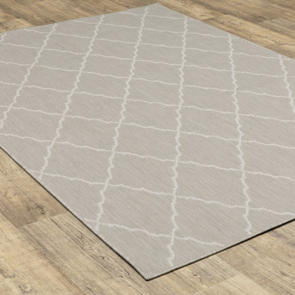 Oriental Weavers Portofino 7225H Grey/Ivory Rectangle Indoor / Outdoor Area Rug - Stain Resistant Machine Made Patio Rug