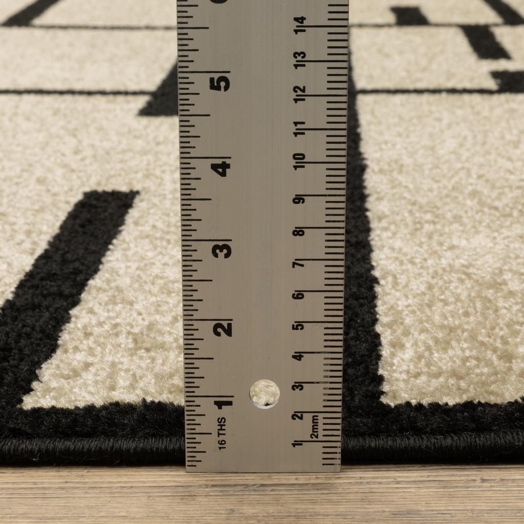 Oriental Weavers Quinn QUI03 Beige Rectangle Indoor Runner Geometric Pattern-