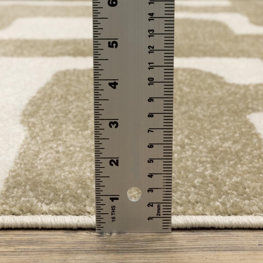 Oriental Weavers Quinn QUI09 Beige Rectangle Indoor Area Rug Abstract Pattern-