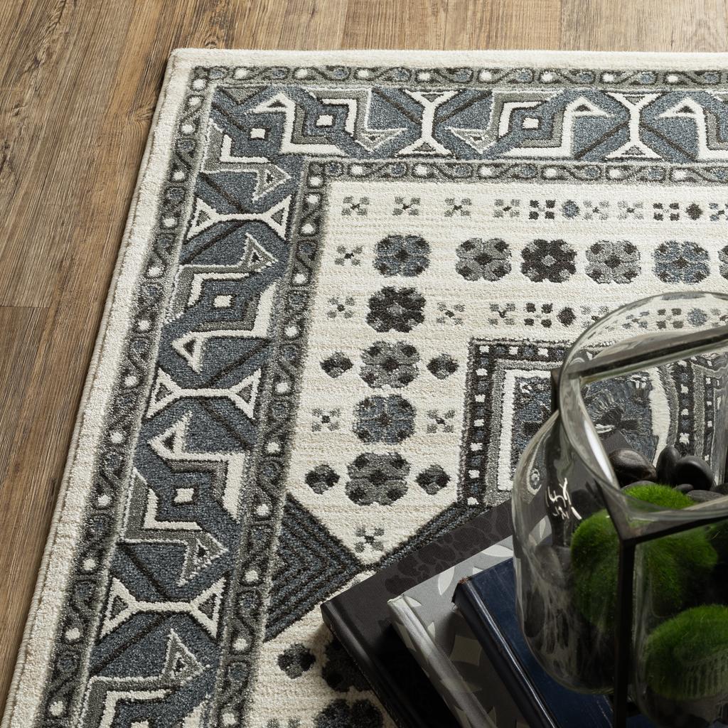 Oriental Weavers Raylan RAY01 Grey Rectangle Indoor Area Rug Oriental Pattern-
