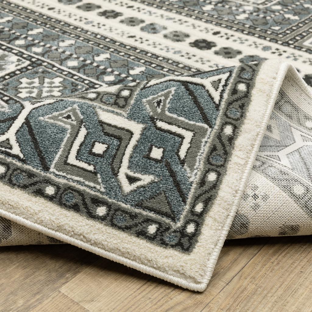 Oriental Weavers Raylan RAY01 Grey Rectangle Indoor Runner Oriental Pattern-