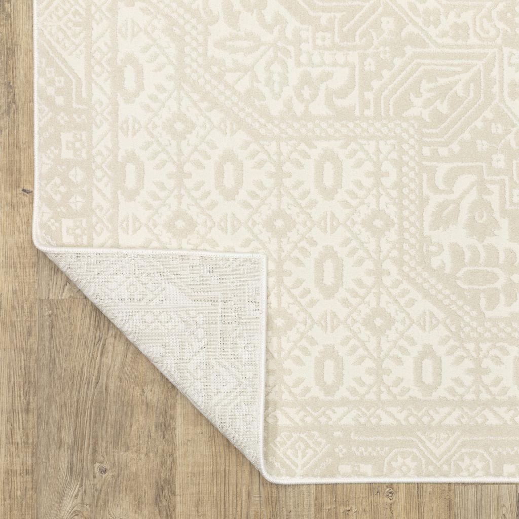 Oriental Weavers Raylan RAY09 Ivory Rectangle Indoor Area Rug Medallion Pattern-
