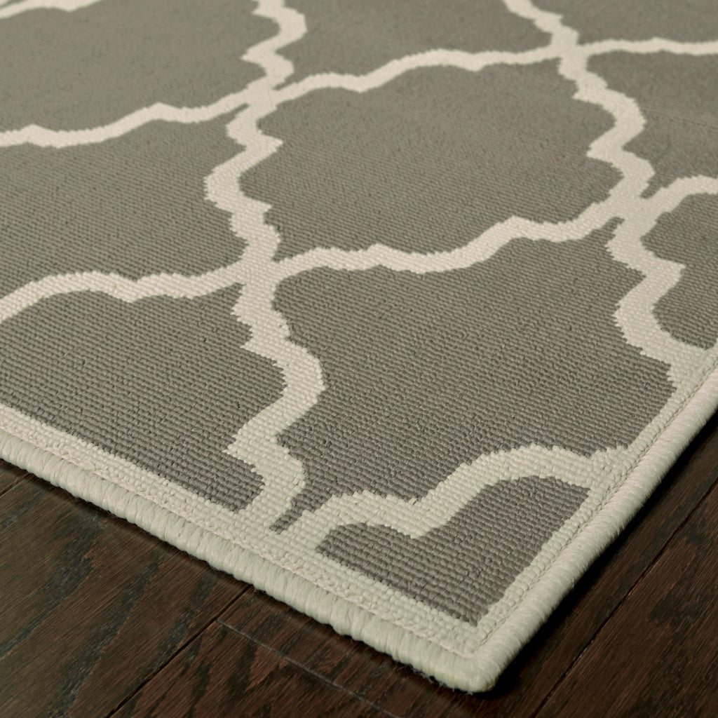 Oriental Weavers Riviera 4770W Grey/Ivory Rectangle Indoor / Outdoor Area Rug - Stain Resistant Machine Made Patio Rug with Trellis Pattern