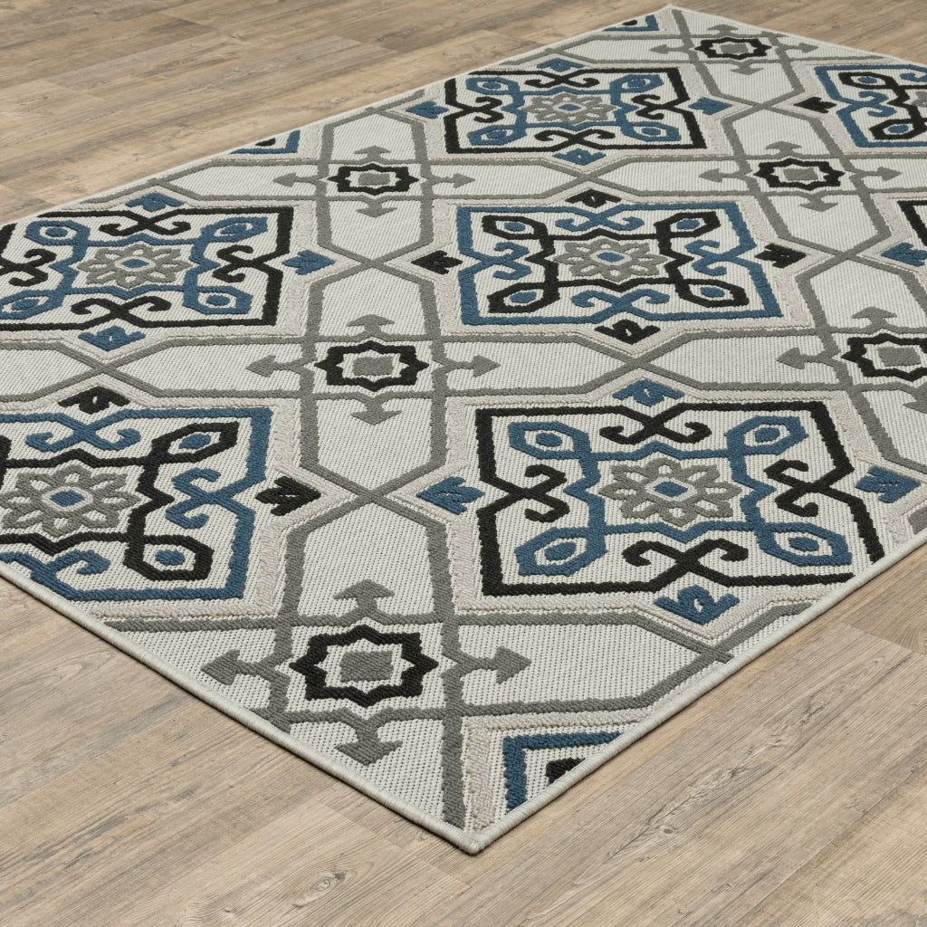 Oriental Weavers Torrey 004Y1 Light Grey/Blue Rectangle Indoor / Outdoor Area Rug - Stain Resistant Machine Made Patio Rug with Medallion Pattern