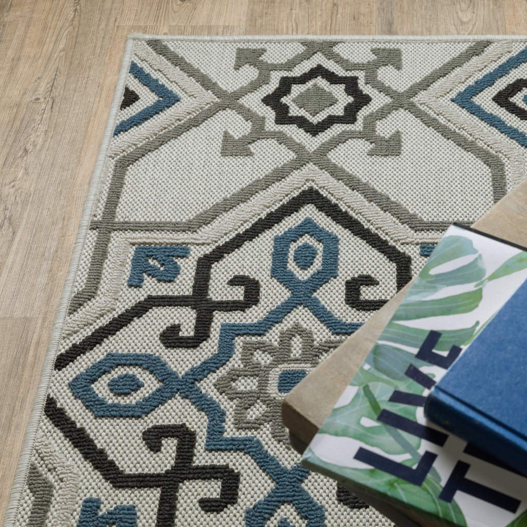 Oriental Weavers Torrey 004Y1 Light Grey/Blue Rectangle Indoor / Outdoor Runner - Stain Resistant Machine Made Entryway &amp; Hallway Runner with Medallion Pattern