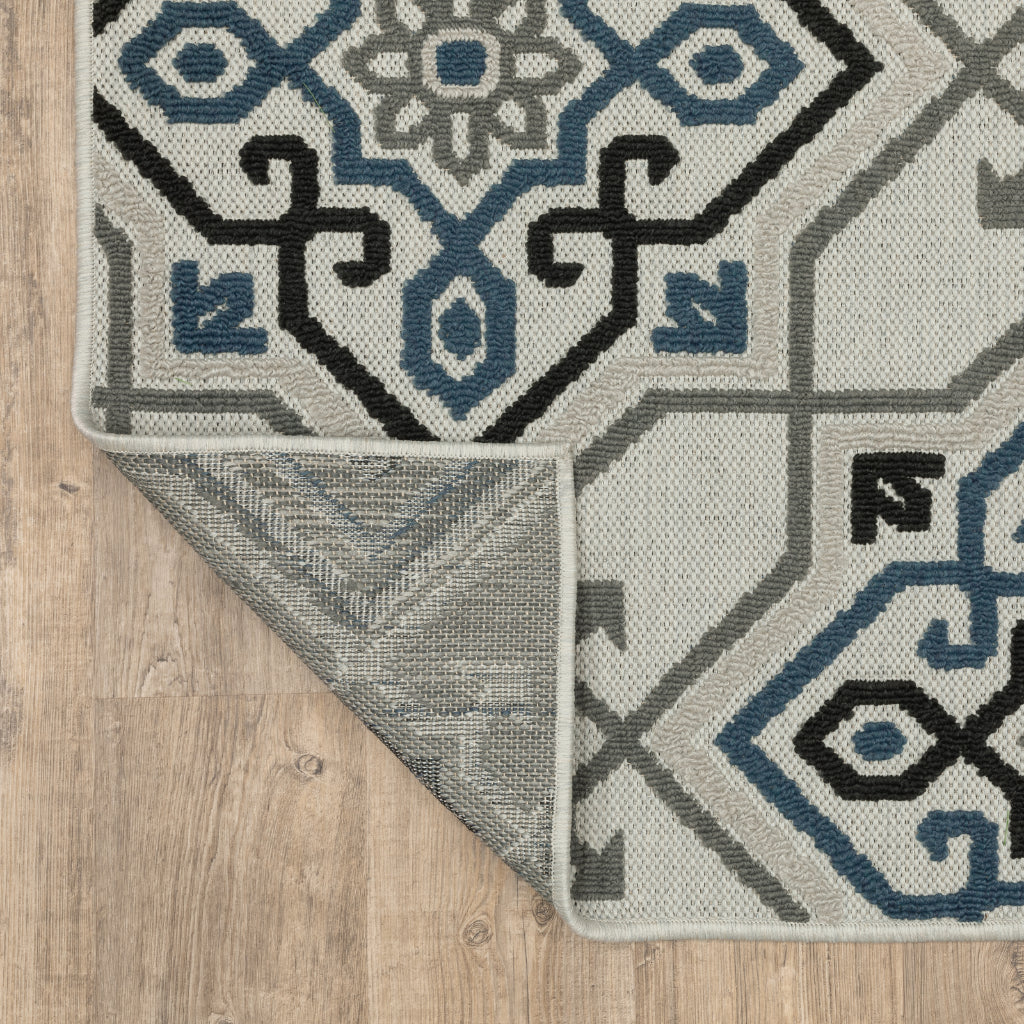 Oriental Weavers Torrey 004Y1 Light Grey/Blue Rectangle Indoor / Outdoor Area Rug - Stain Resistant Machine Made Patio Rug with Medallion Pattern