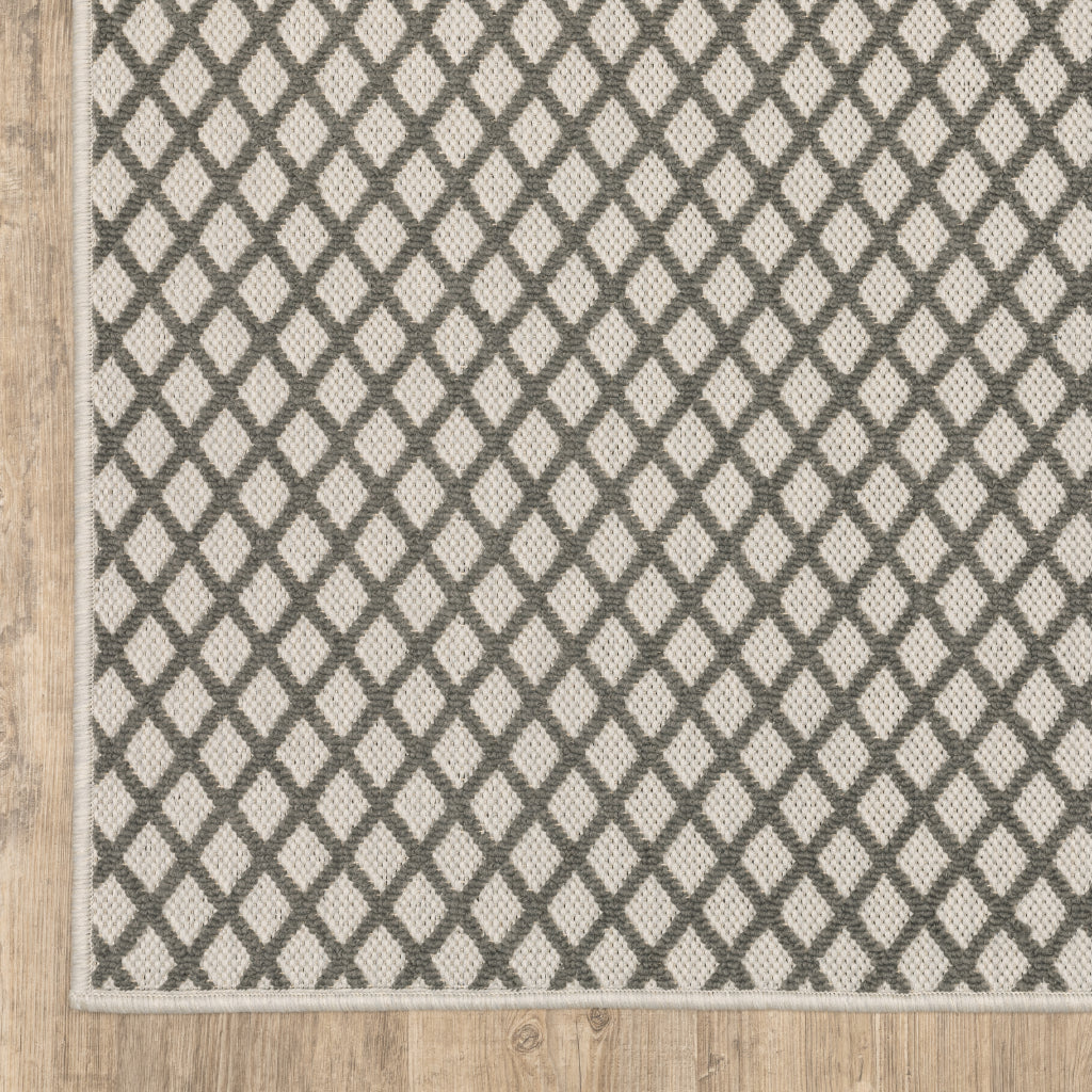 Oriental Weavers Torrey 501H1 Light Grey/Grey Rectangle Indoor / Outdoor Area Rug - Stain Resistant Machine Made Patio Rug with Geometric Pattern