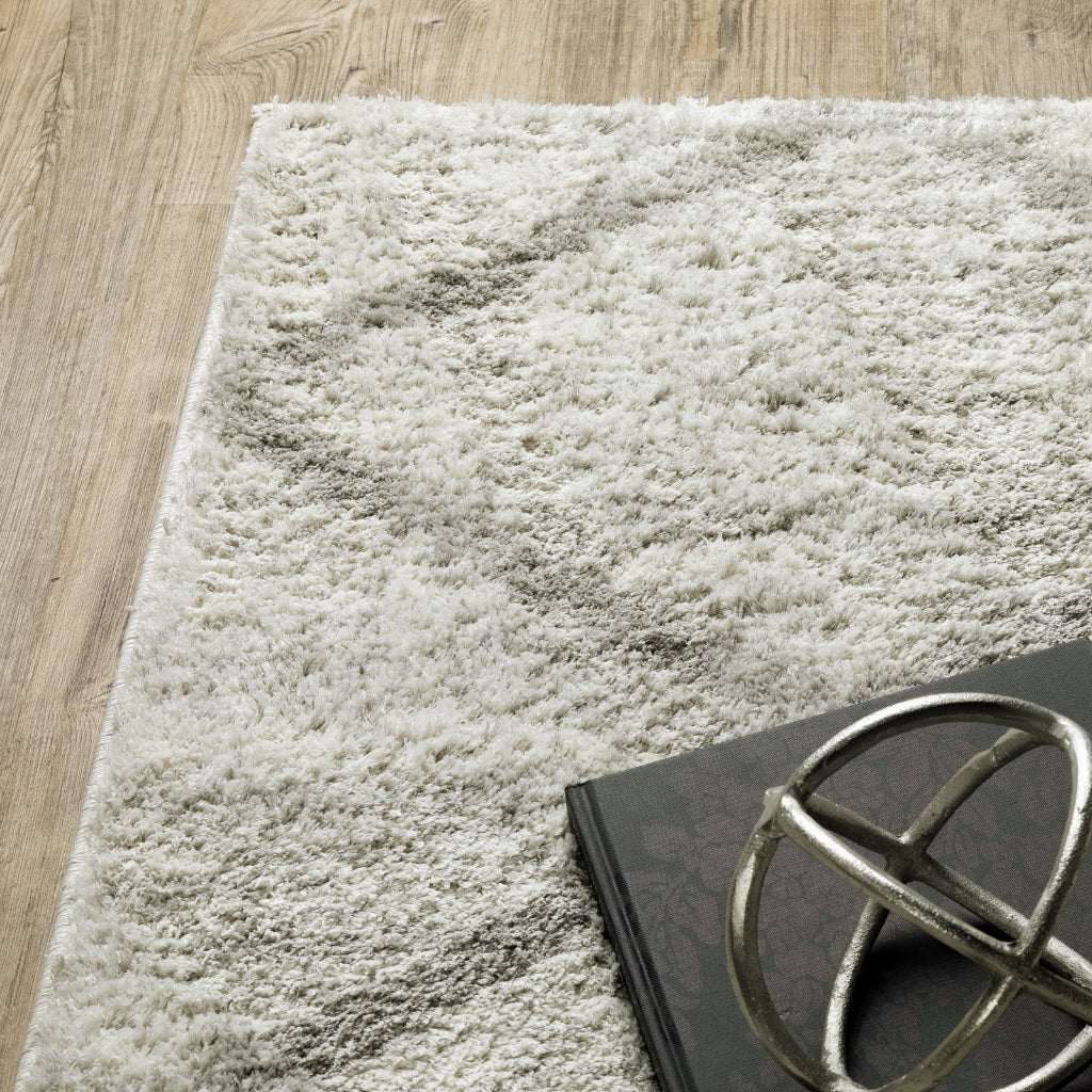 Oriental Weavers Verona 143W6 Gray Rectangle Indoor Runner - Luxurious Stain Resistant Shag Pile Rug with Geometric Design