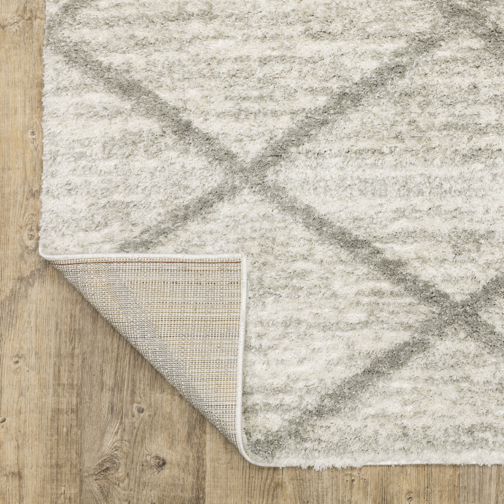 Oriental Weavers Verona 143W6 Gray Rectangle Indoor Runner - Luxurious Stain Resistant Shag Pile Rug with Geometric Design