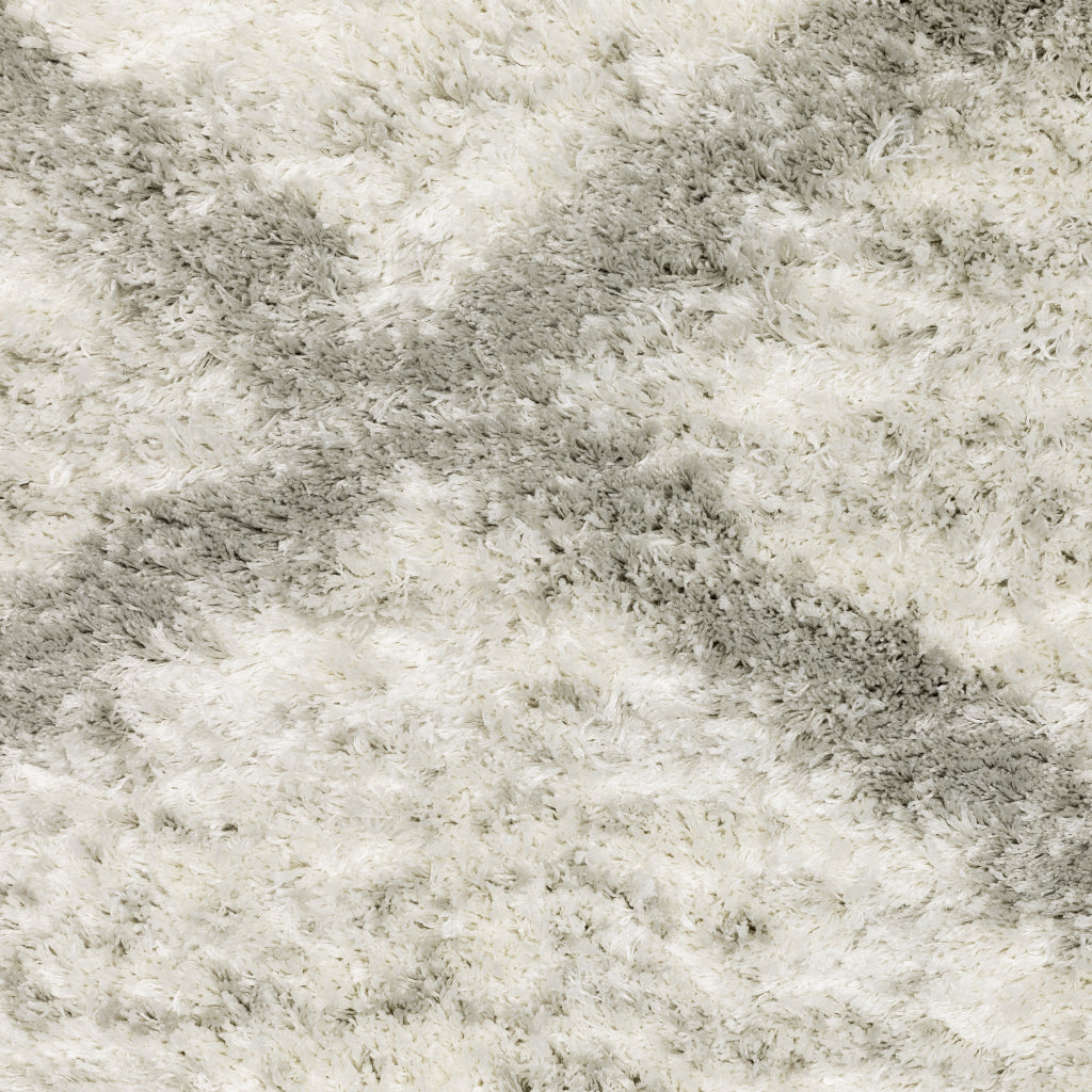 Oriental Weavers Verona 143W6 Gray Rectangle Indoor Runner - Luxurious Stain Resistant Shag Pile Rug with Geometric Design