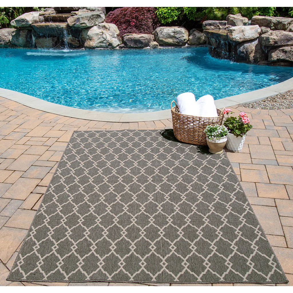 Momeni Baja BAJ-2 Gray Indoor / Outdoor Rug & Runner - Sun and Fade Resistant All-Weather Rug with Low Pile and Geometric Design-
