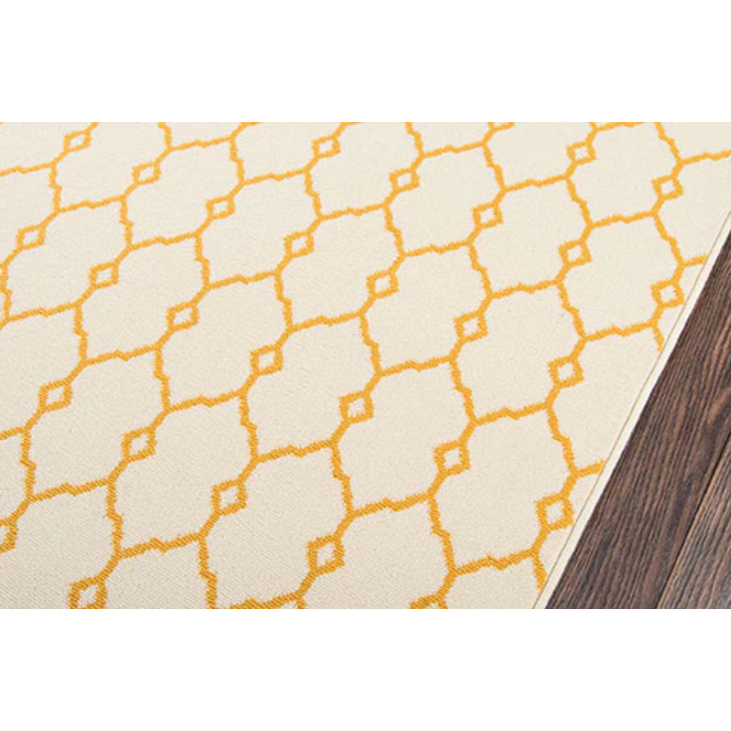 Momeni Baja BAJ-2 Yellow Indoor / Outdoor Rug &amp; Runner - Sun and Fade Resistant All-Weather Rug with Low Pile and Geometric Design