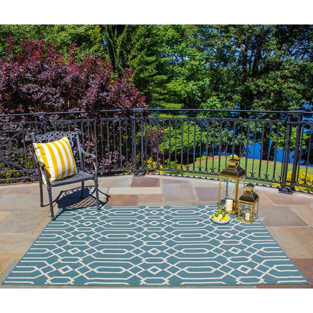 Momeni Baja BAJ-3 Blue Indoor / Outdoor Rug & Runner - Sun and Fade Resistant All-Weather Rug with Low Pile and Modern Geometric Design-