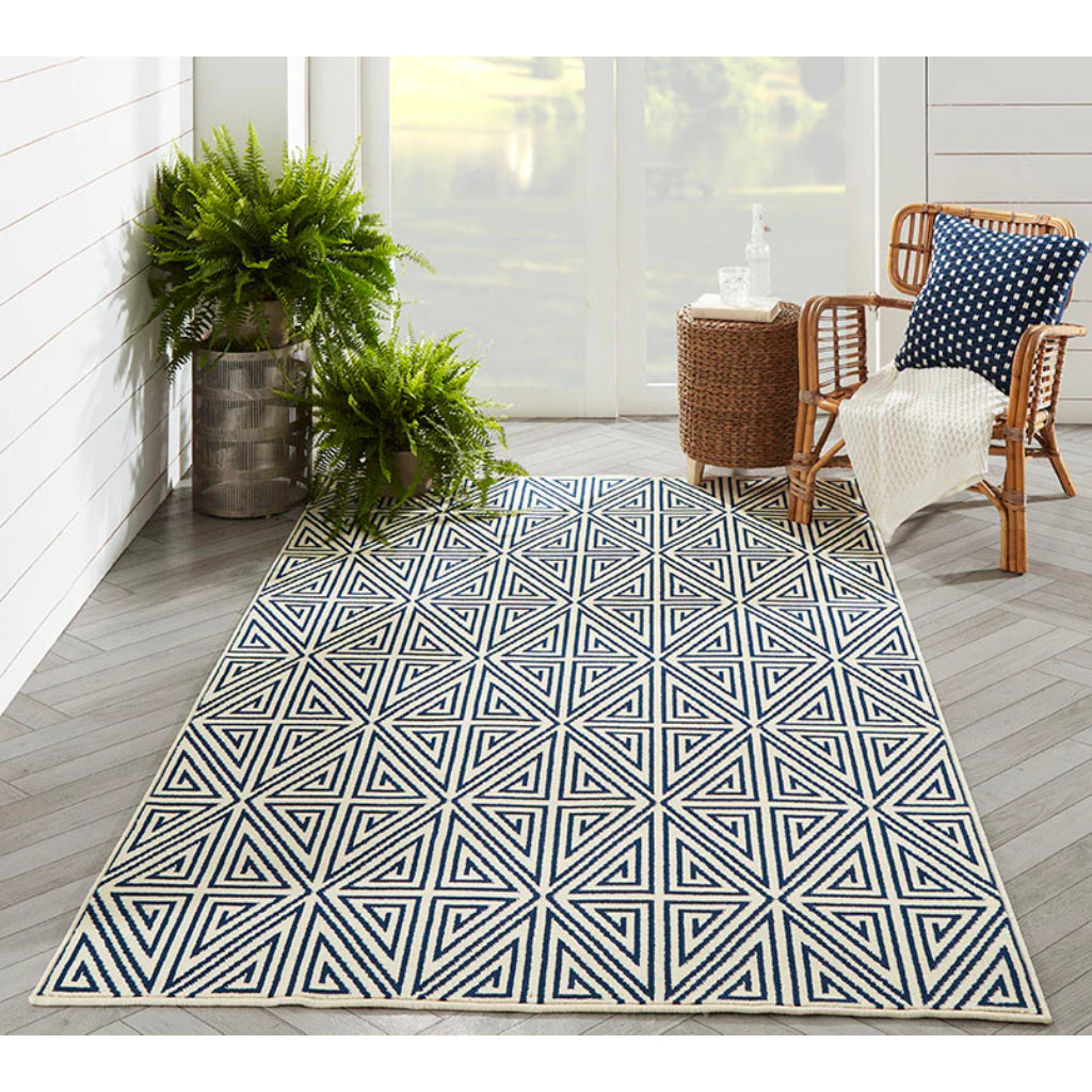 Momeni Baja BAJ-4 Navy Indoor / Outdoor Rug &amp; Runner - Sun and Fade Resistant All-Weather Rug with Low Pile and Modern Geometric Design