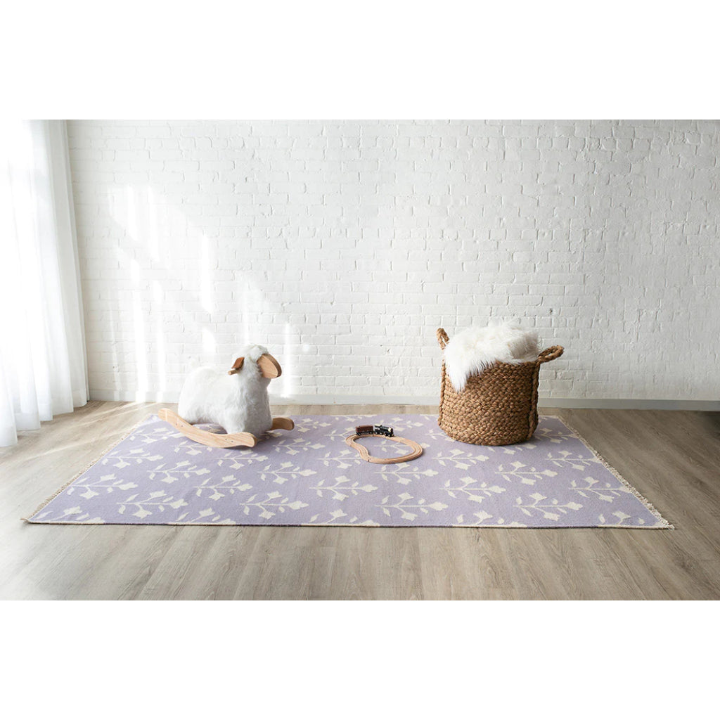 Momeni THO-6 Lilac Thompson by Erin Gates Hand-Woven Bohemian Area Rug &amp; Runner - Comfortable Low Pile Rug with Floral Design Made of 100% Wool