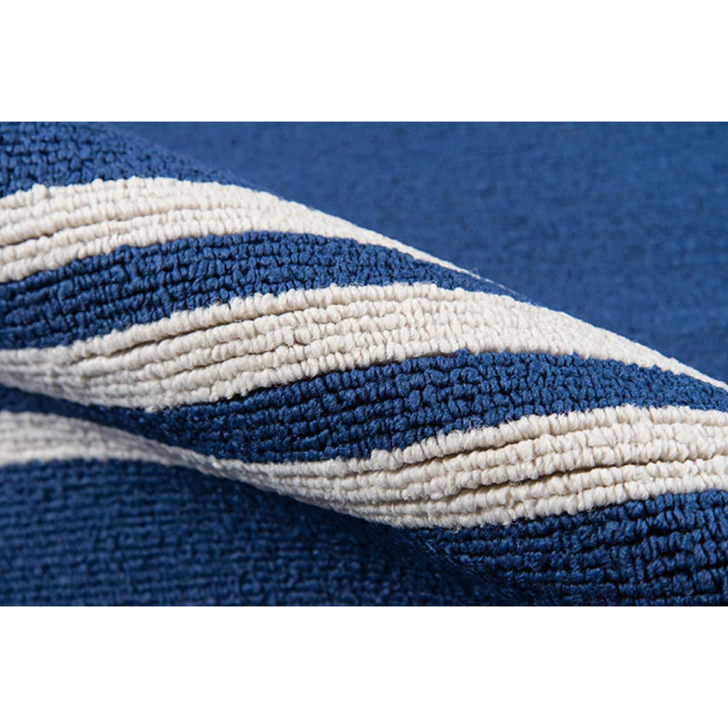 Momeni VR-16 Maritime Blue Veranda Collection Indoor & Outdoor Round Area Rug - Weather Resistant Hand Hooked Rug with Blue Stripe Design-